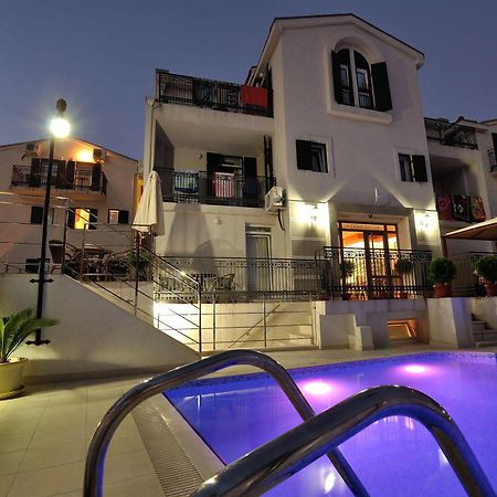 Petrovac Vila Duric - Ex Hotel Duric מראה חיצוני תמונה