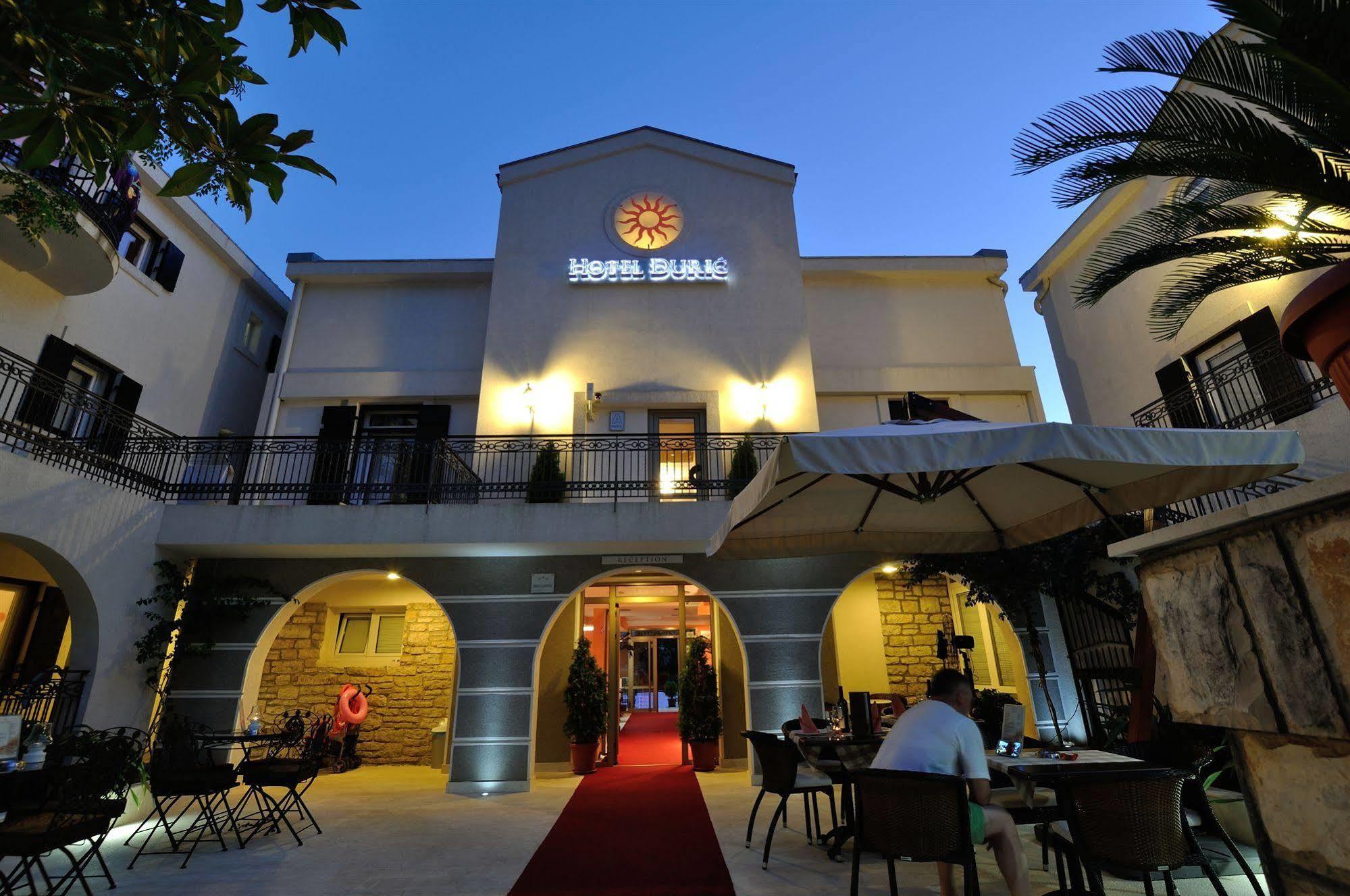 Petrovac Vila Duric - Ex Hotel Duric מראה חיצוני תמונה